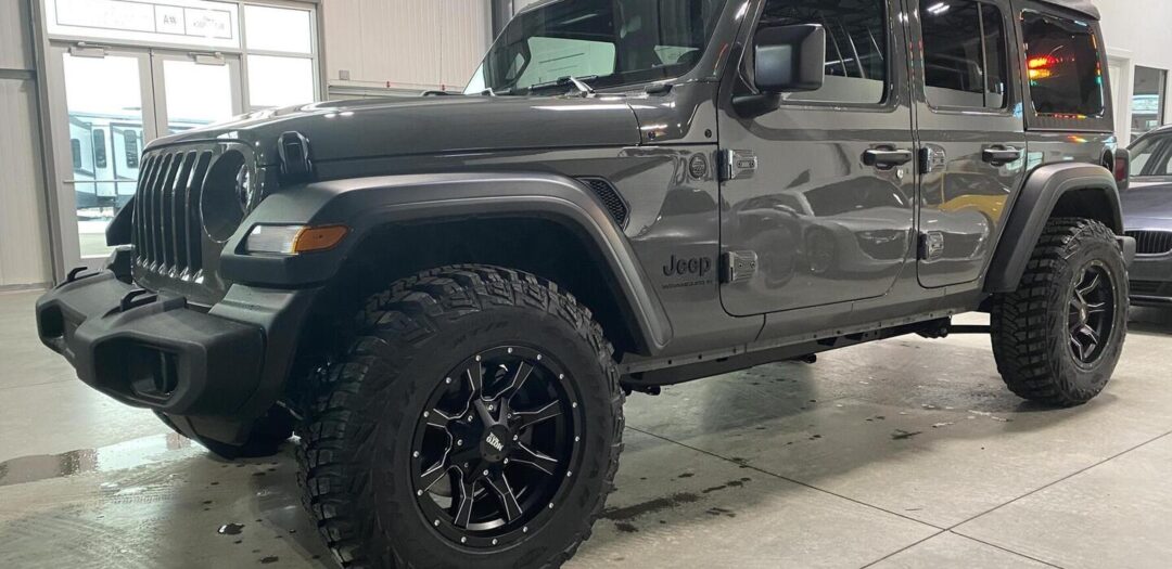 Jeep Wrangler 2023 - Image 2